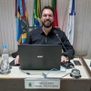 Neivo Schmidt preside a Câmara Municipal